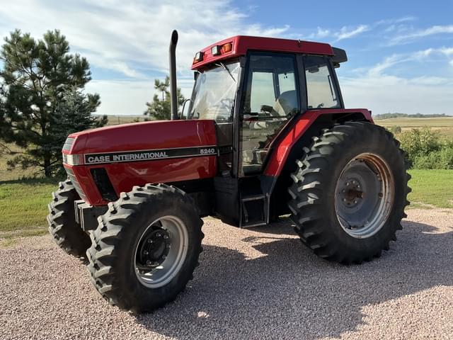 Image of Case IH 5240 equipment image 4