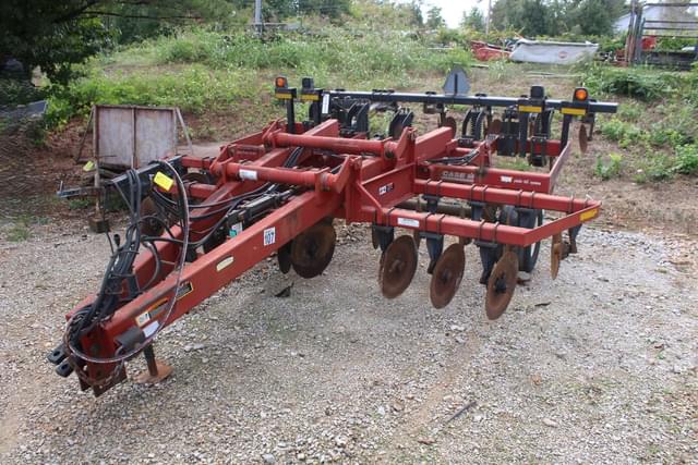 Image of Case IH Ecolo-Tiger 527B equipment image 2