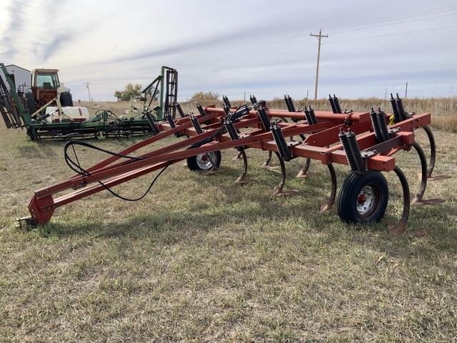 Image of Case IH 5700 equipment image 4