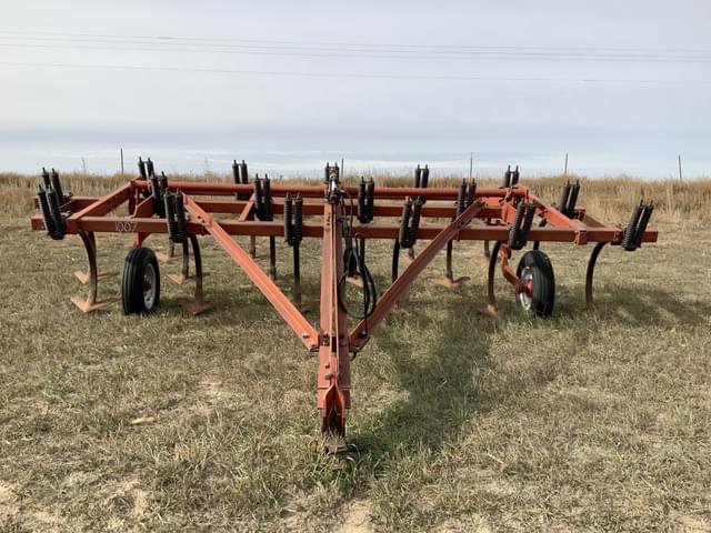 Image of Case IH 5700 equipment image 2