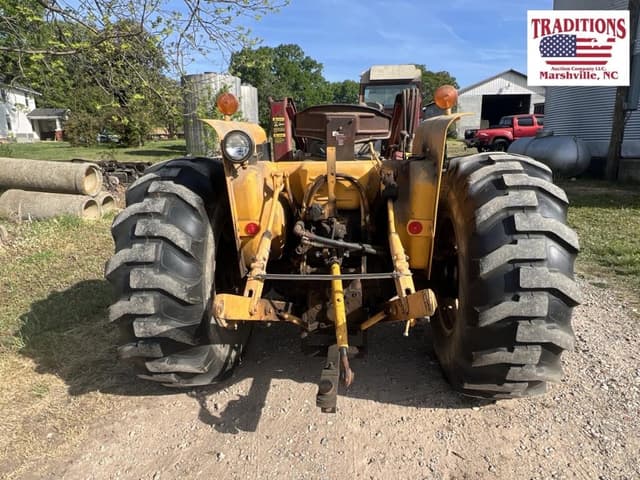 Image of Case IH 685 equipment image 4