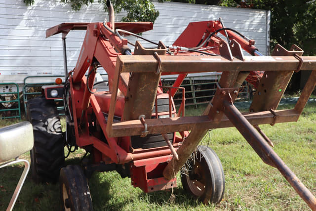 Image of Case IH 695 equipment image 3