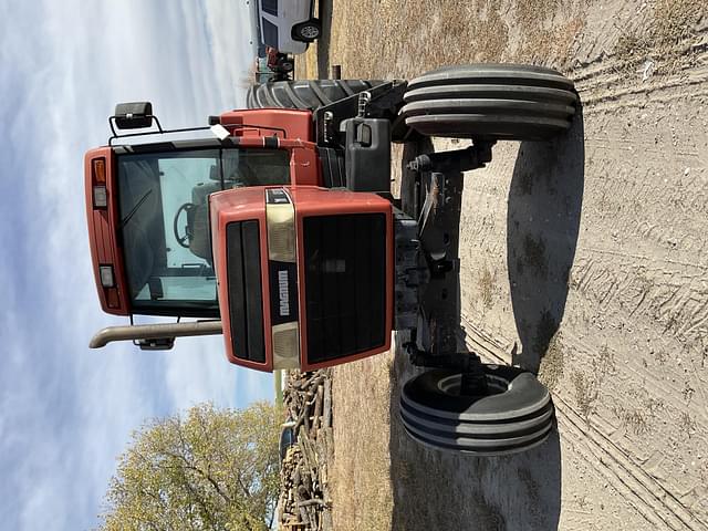 Image of Case IH 7110 equipment image 4