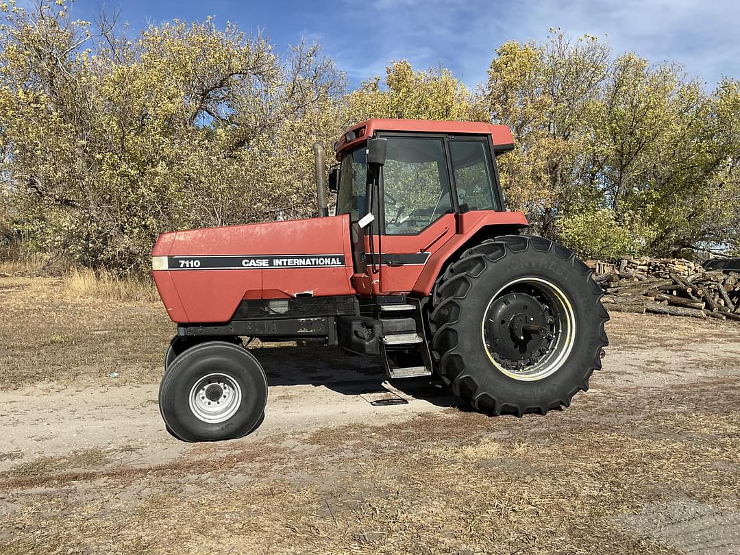 Image of Case IH 7110 Primary image