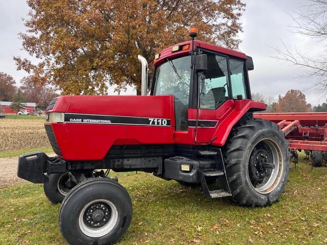 Image of Case IH 7110 equipment image 3