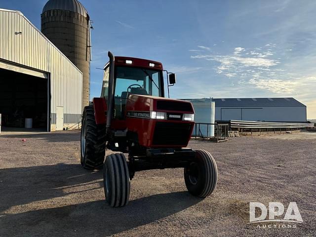 Image of Case IH 7110 equipment image 4