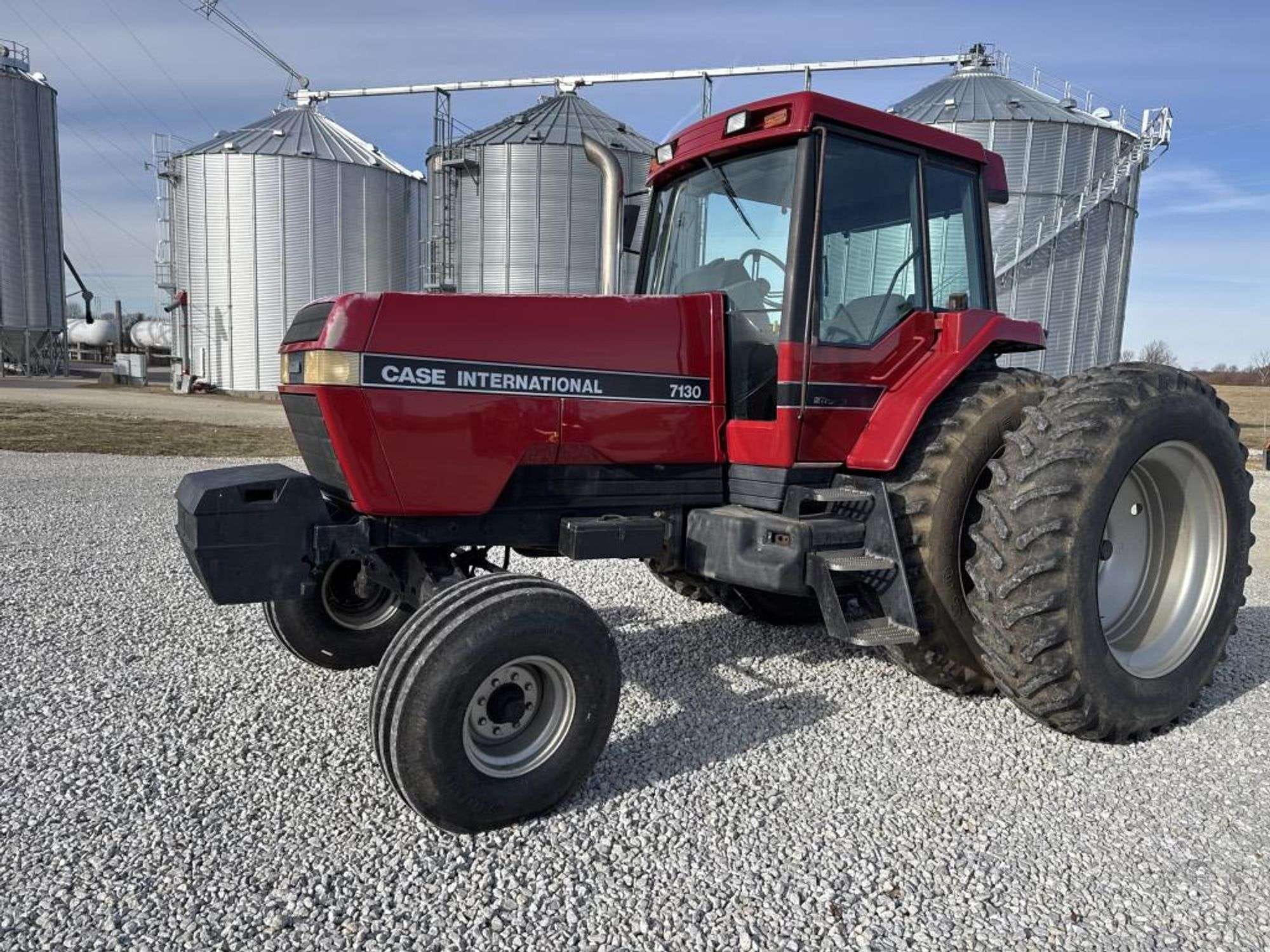 Case IH 7130 Equipment Image0