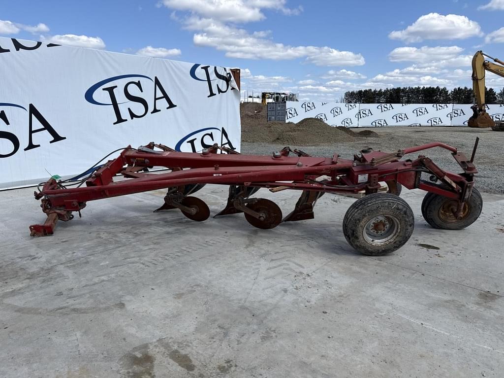 Image of Case IH 7500 Primary image
