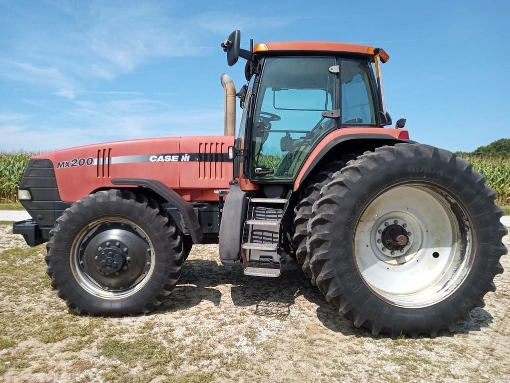 Image of Case IH MX200 Primary image