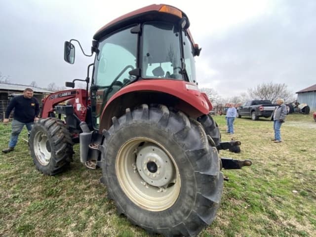 Image of Case IH Farmall 85C equipment image 1