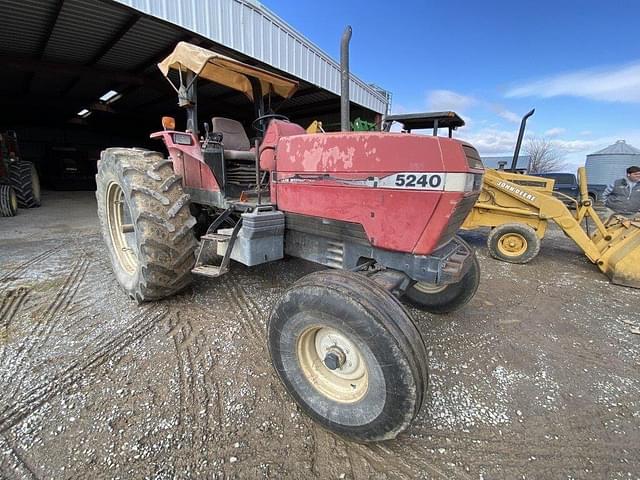 Image of Case IH 5240 equipment image 2