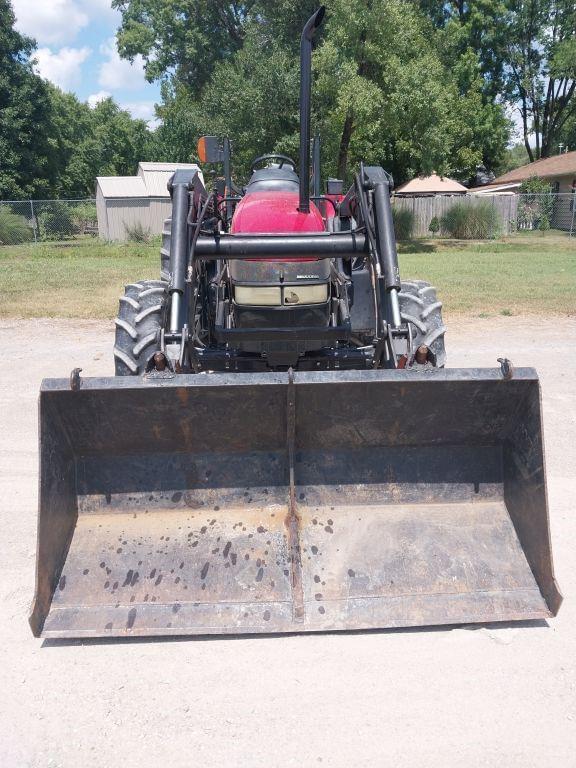 Image of Case IH JX80U equipment image 1