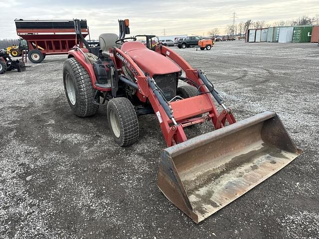 Image of Case IH Farmall 45 equipment image 3