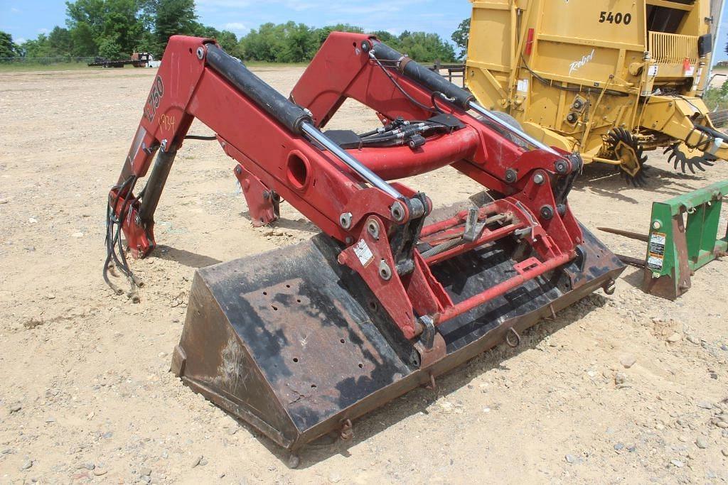 Image of Case IH L750 Image 1
