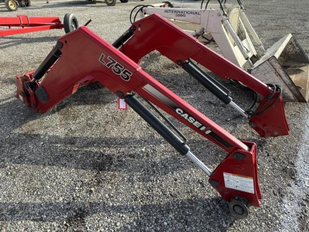 Main image Case IH L755