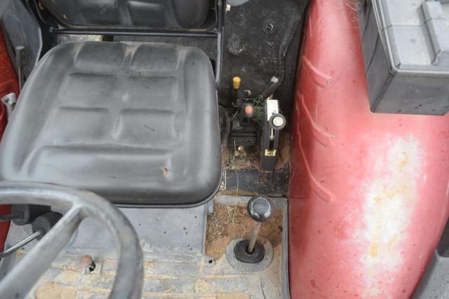 Image of Case IH LX132 equipment image 4