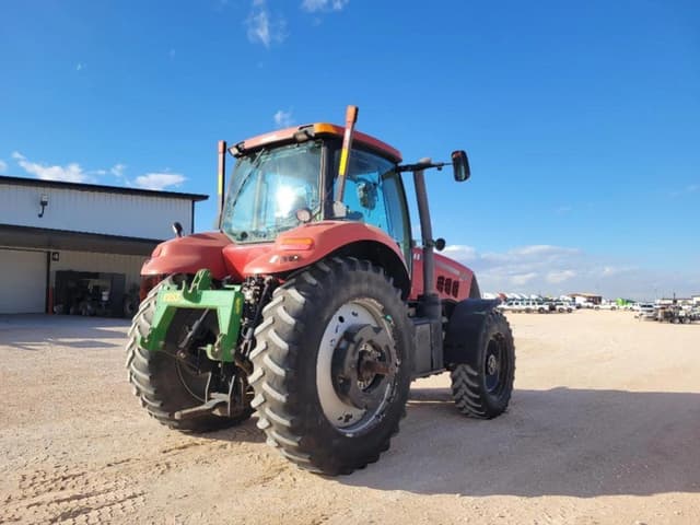 Image of Case IH Magnum 225 equipment image 4