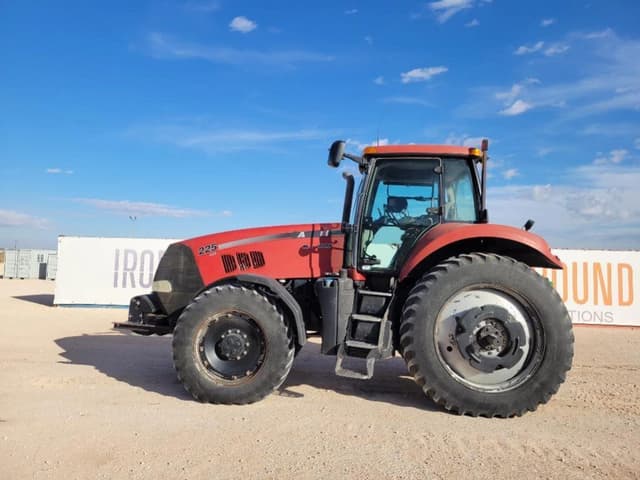 Image of Case IH Magnum 225 equipment image 1