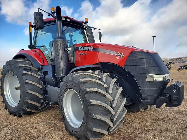 Image of Case IH Magnum 310 equipment image 4