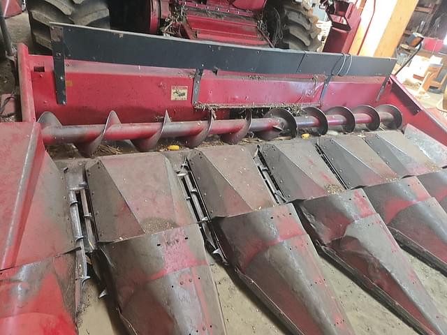 Image of Case IH 1063 equipment image 2