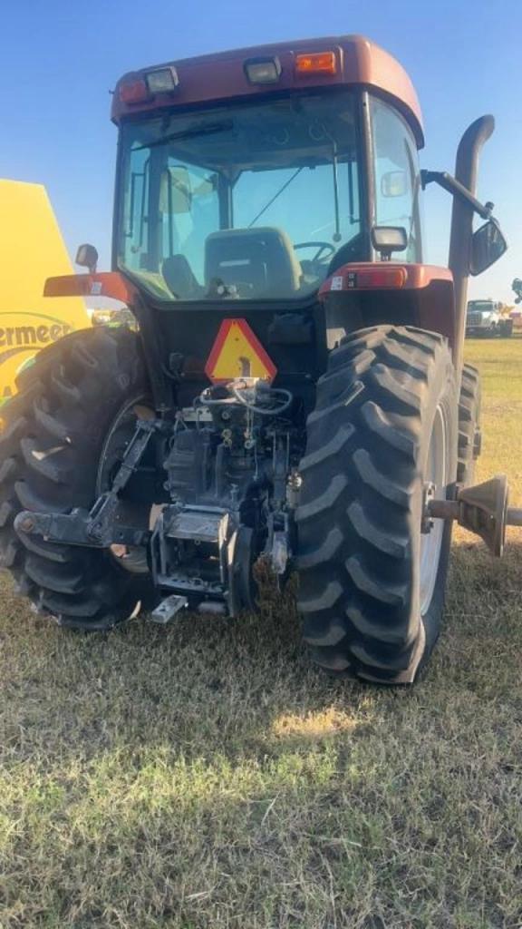 Image of Case IH MX135 equipment image 2