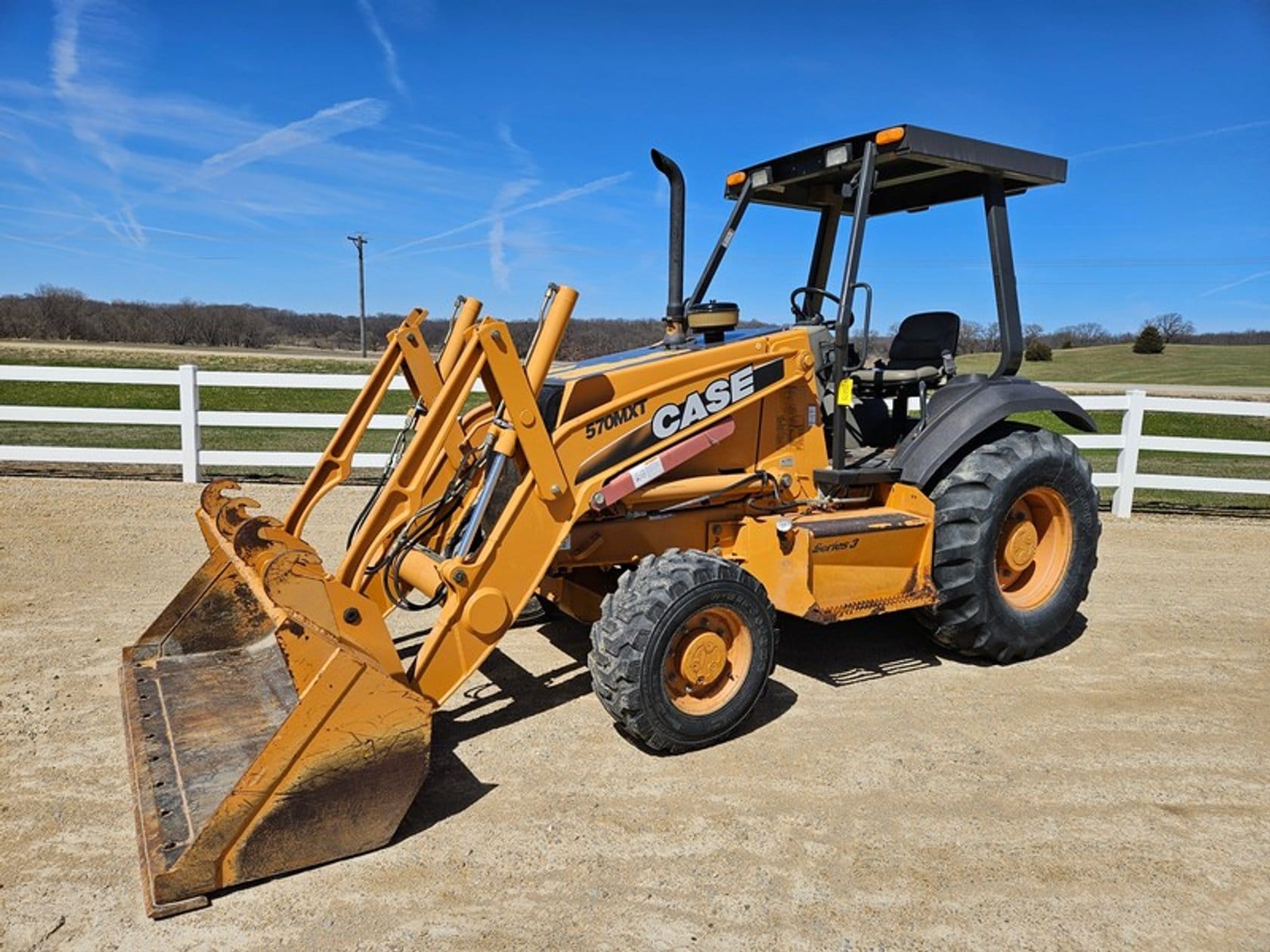 Case 570MXT Equipment Image0