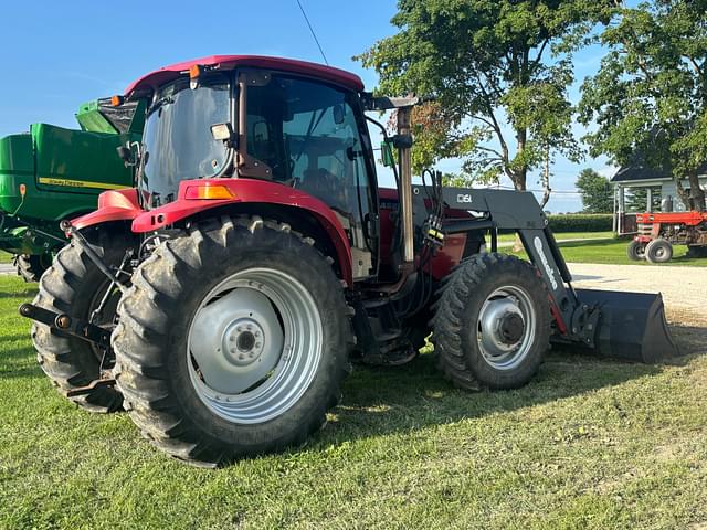 Image of Case IH MXU130 Value equipment image 3