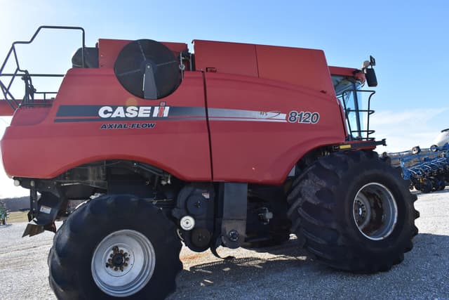 Image of Case IH 8120 equipment image 4
