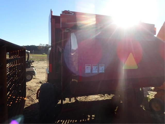 Image of Case IH RS561 equipment image 3