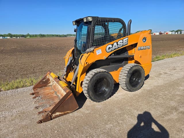 Image of Case SR175 equipment image 2