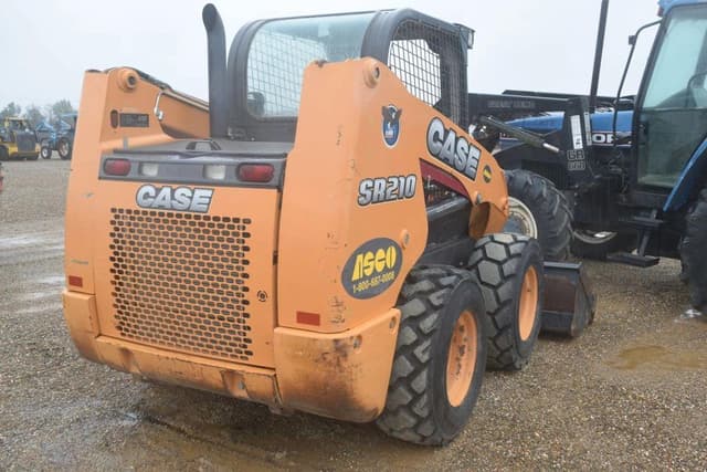 Image of Case SR210 equipment image 2