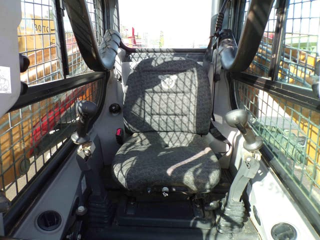 Image of Case SR210B equipment image 1