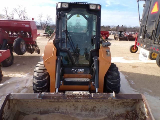 Image of Case SR210B equipment image 2