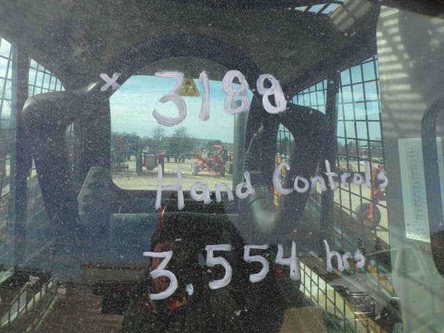 Image of Case SR210B equipment image 1