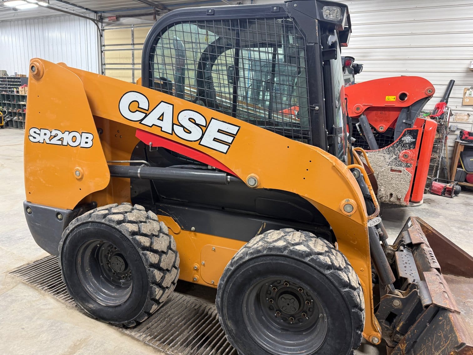 Case SR210B Equipment Image0