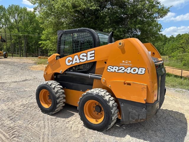 Image of Case SR240B equipment image 3