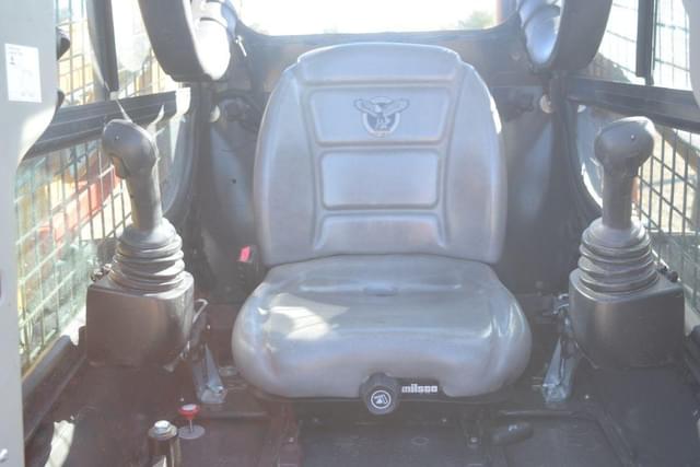 Image of Case SR240B equipment image 4