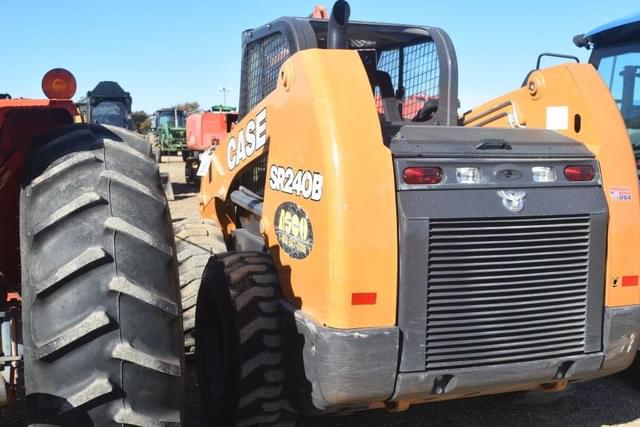 Image of Case SR240B equipment image 1