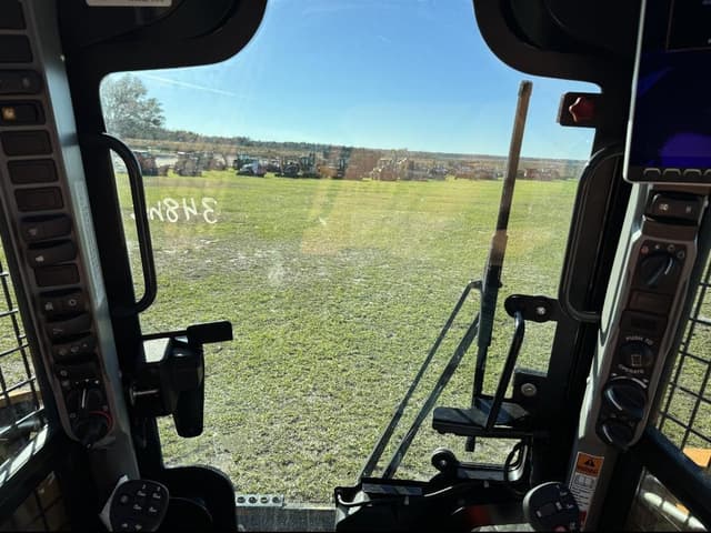 Image of Case SV280B equipment image 3