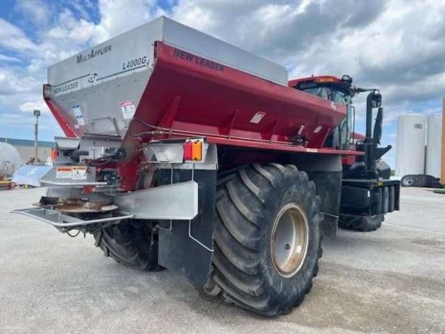 Image of Case IH Titan 3530 equipment image 4