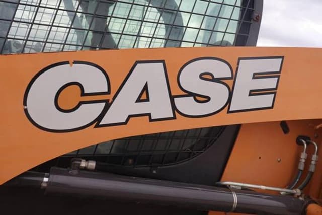 Image of Case TR340 equipment image 4