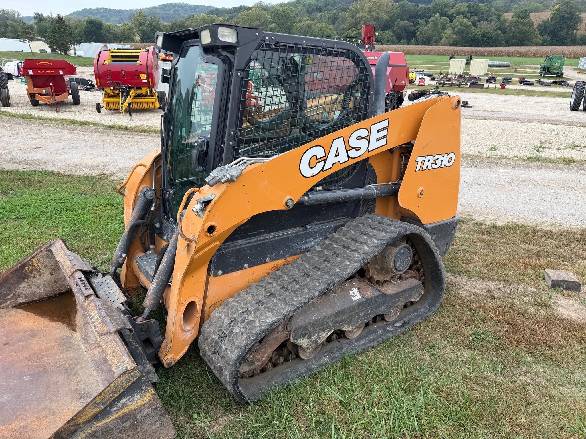 Case TR310 Equipment Image0