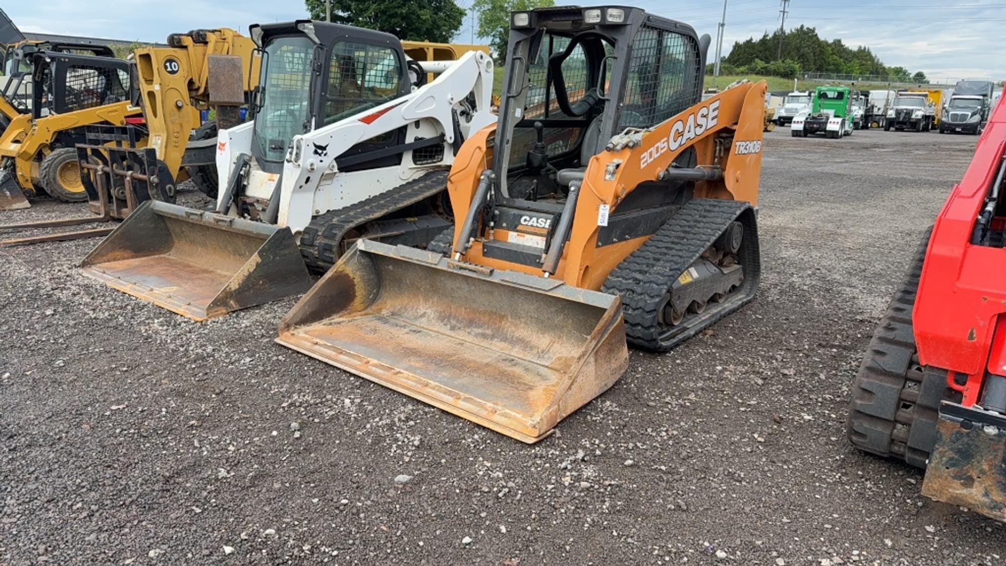 Case TR310B Equipment Image0