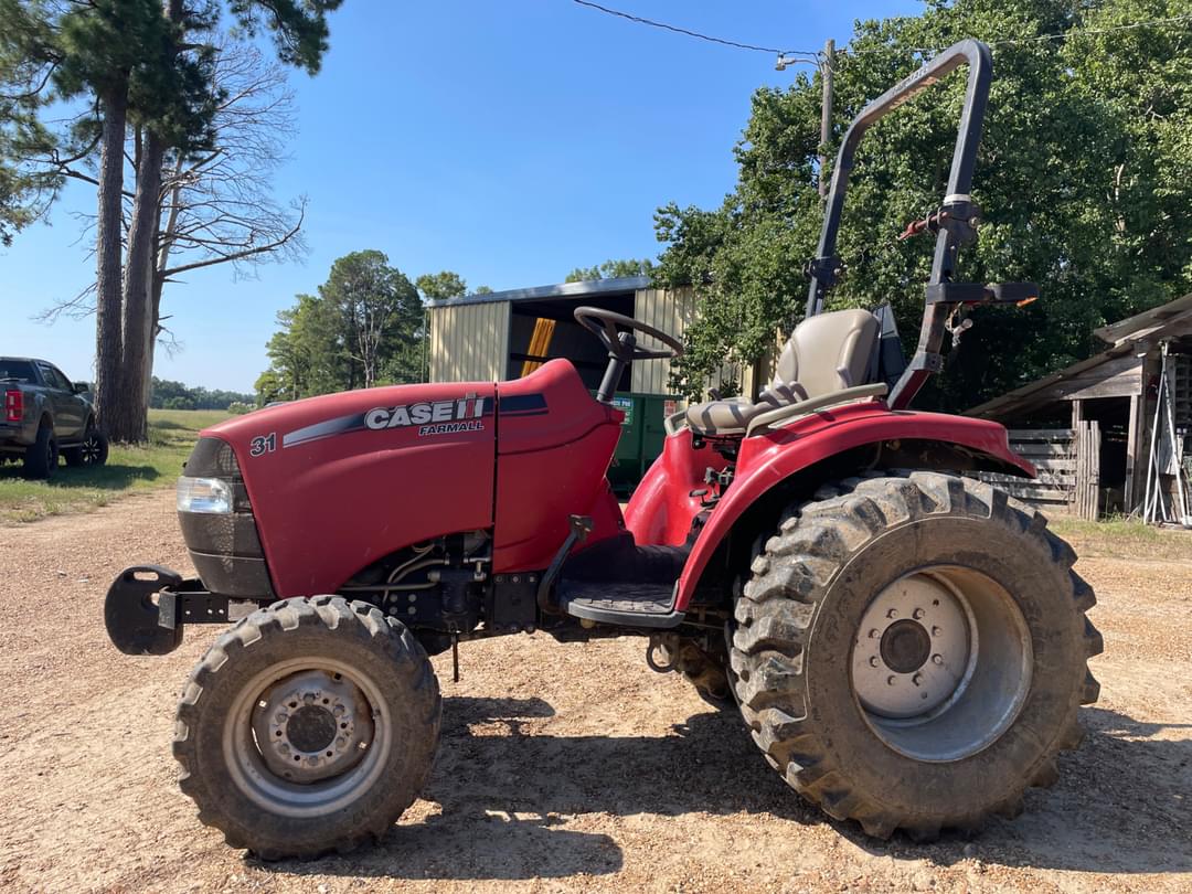 Image of Case IH Farmall 31 Primary image