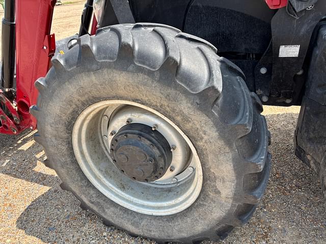 Image of Case IH Maxxum 125 equipment image 2