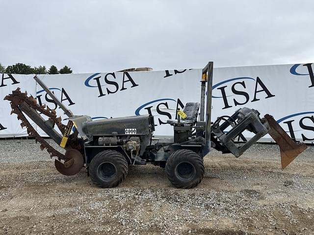 Image of Case 30+4 equipment image 1