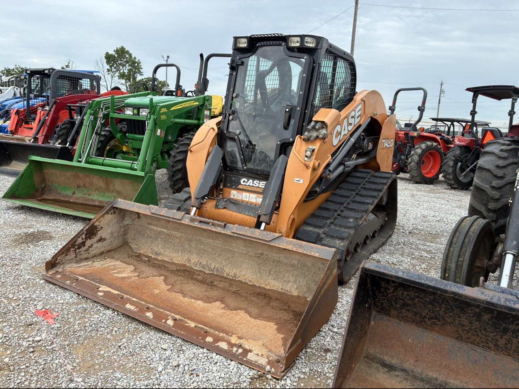 Case TV450 Equipment Image0