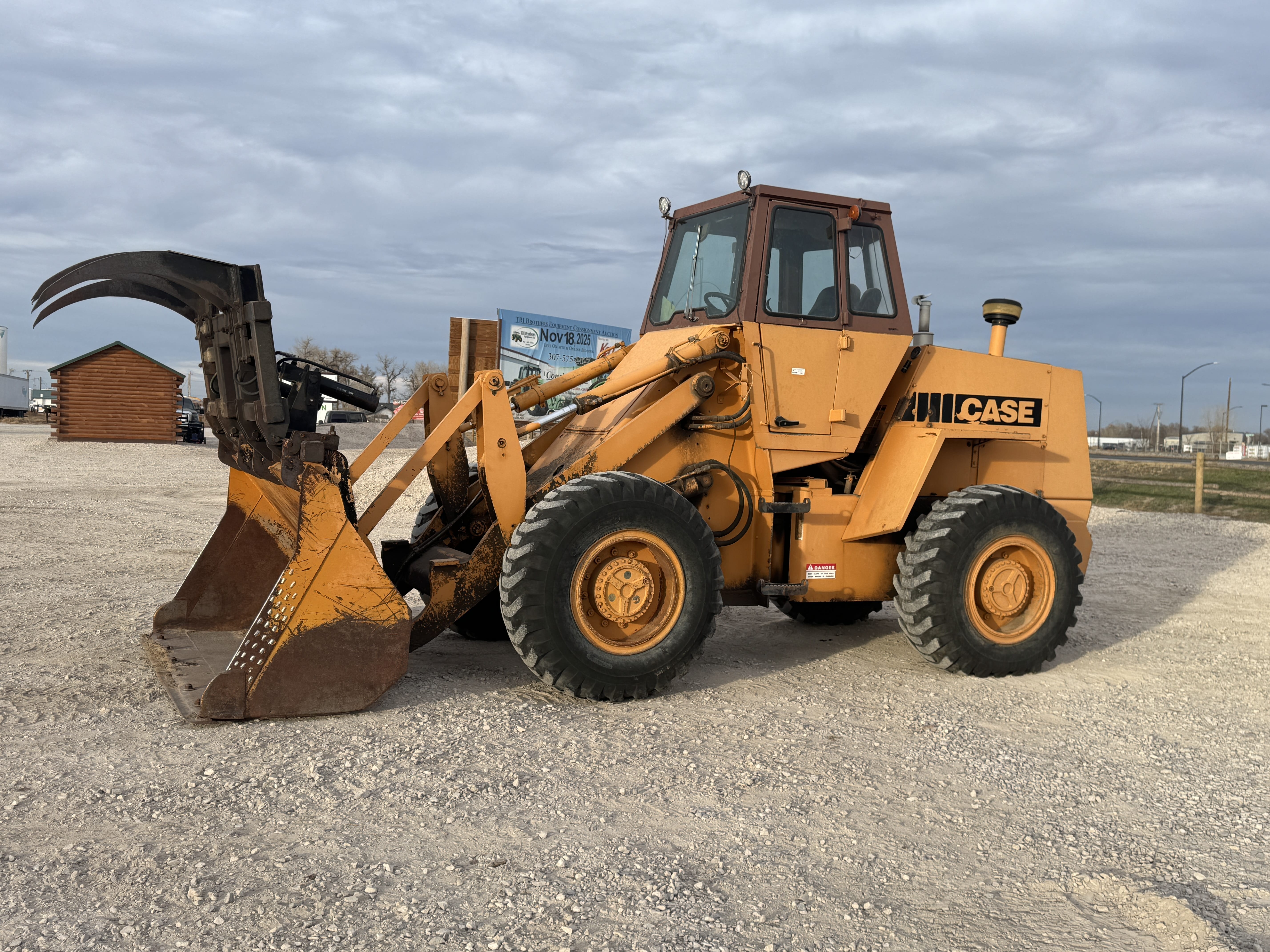 Case W20C Equipment Image0