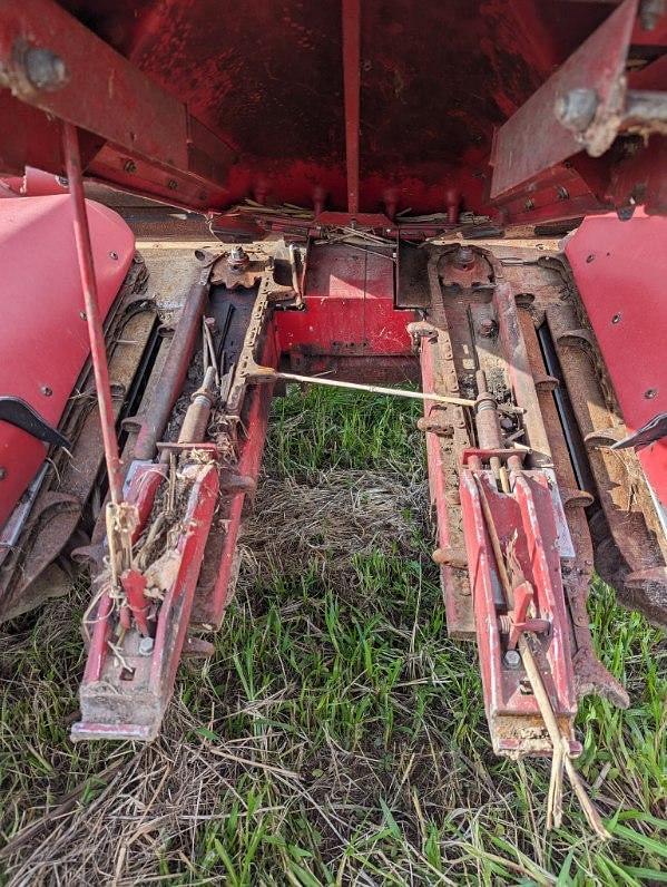 Image of Case IH 1083 equipment image 4