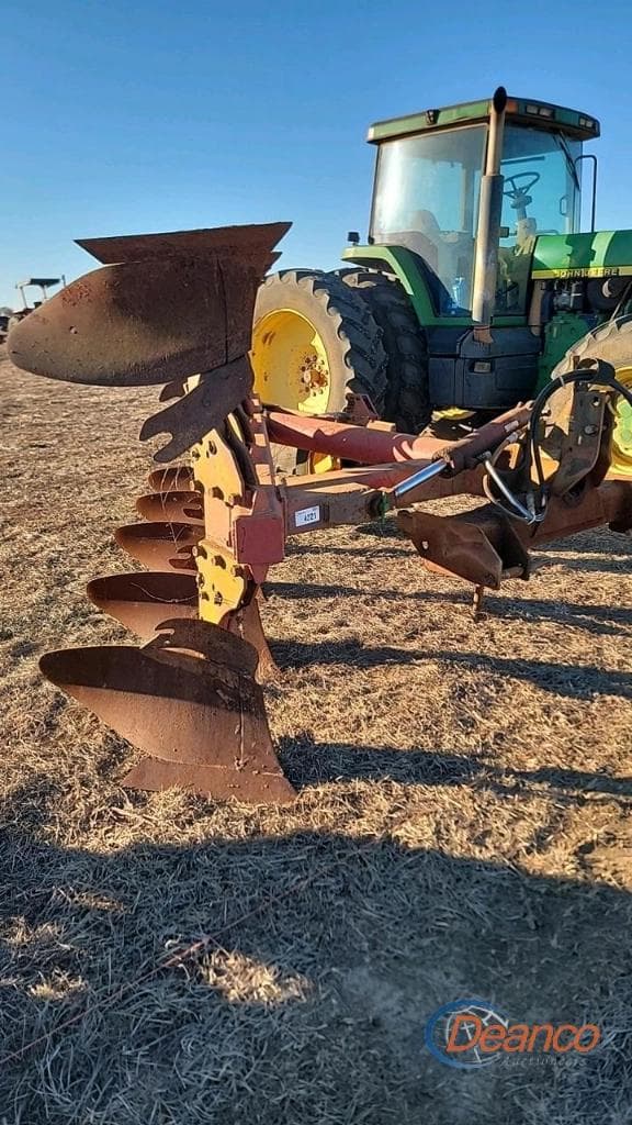 Image of Case IH 165 Primary image